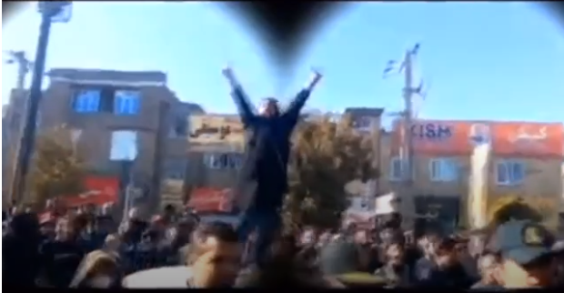 (فیلم) اعترافات زنی که لیدر ایجاد خشونت های بنزینی بود