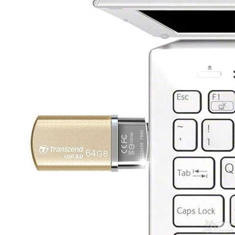 فلش مموری ترنسند مدل JetFlash 820G