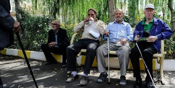 چرا حقوق بازنشستگان بدون افزایش ۴۰۰ هزار تومانی واریز شد