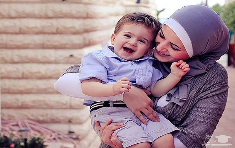 چگونه به پسرمان یاد دهیم تا به خانمها احترام بگذارد؟