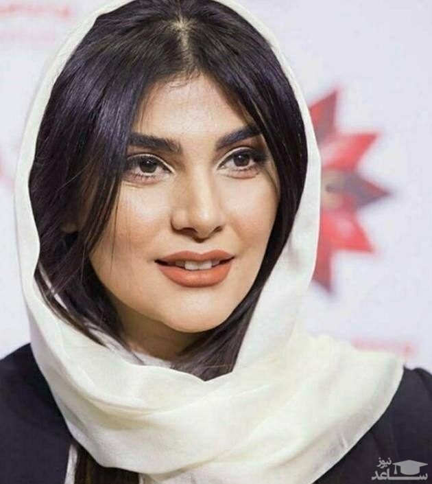 استایل عجیب و نامتعارف سارا سهیلی در هواپیما