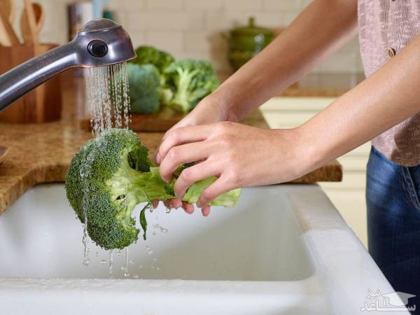 آموزش 3 روش مطمئن برای شستن کامل کلم بروکلی