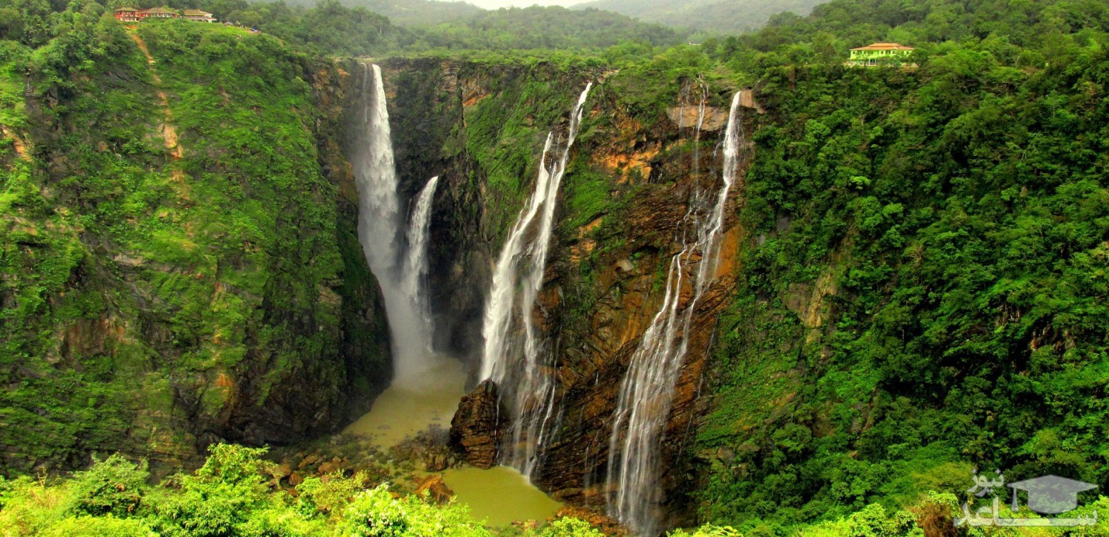 (فیلم) آبشاری شگفت‌انگیز و دیدنی در هند