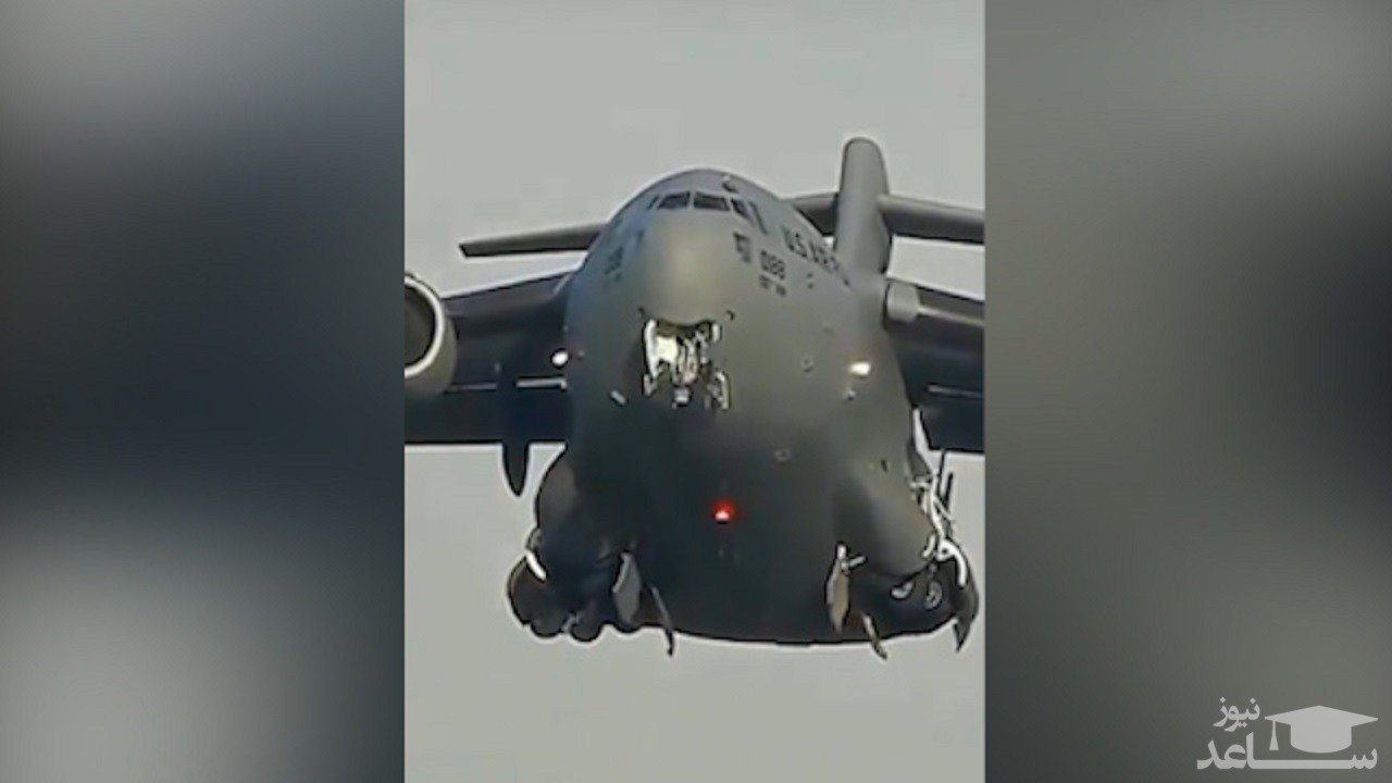 (فیلم) صحنه جالب و دیدنی از بسته شدن چرخ‌های هواپیما