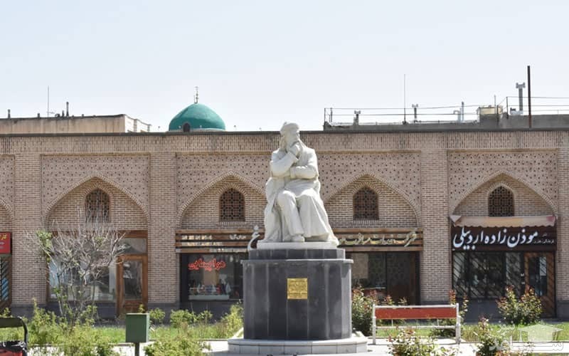 مجسمه شیخ صفی الدین اردبیلی