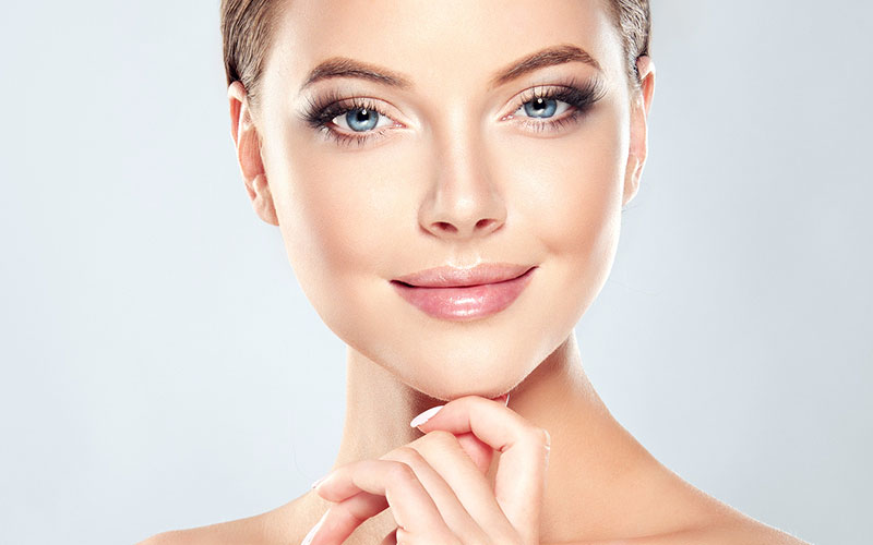 چه موادی را نباید هرگز به پوست صورتمان بزنیم؟