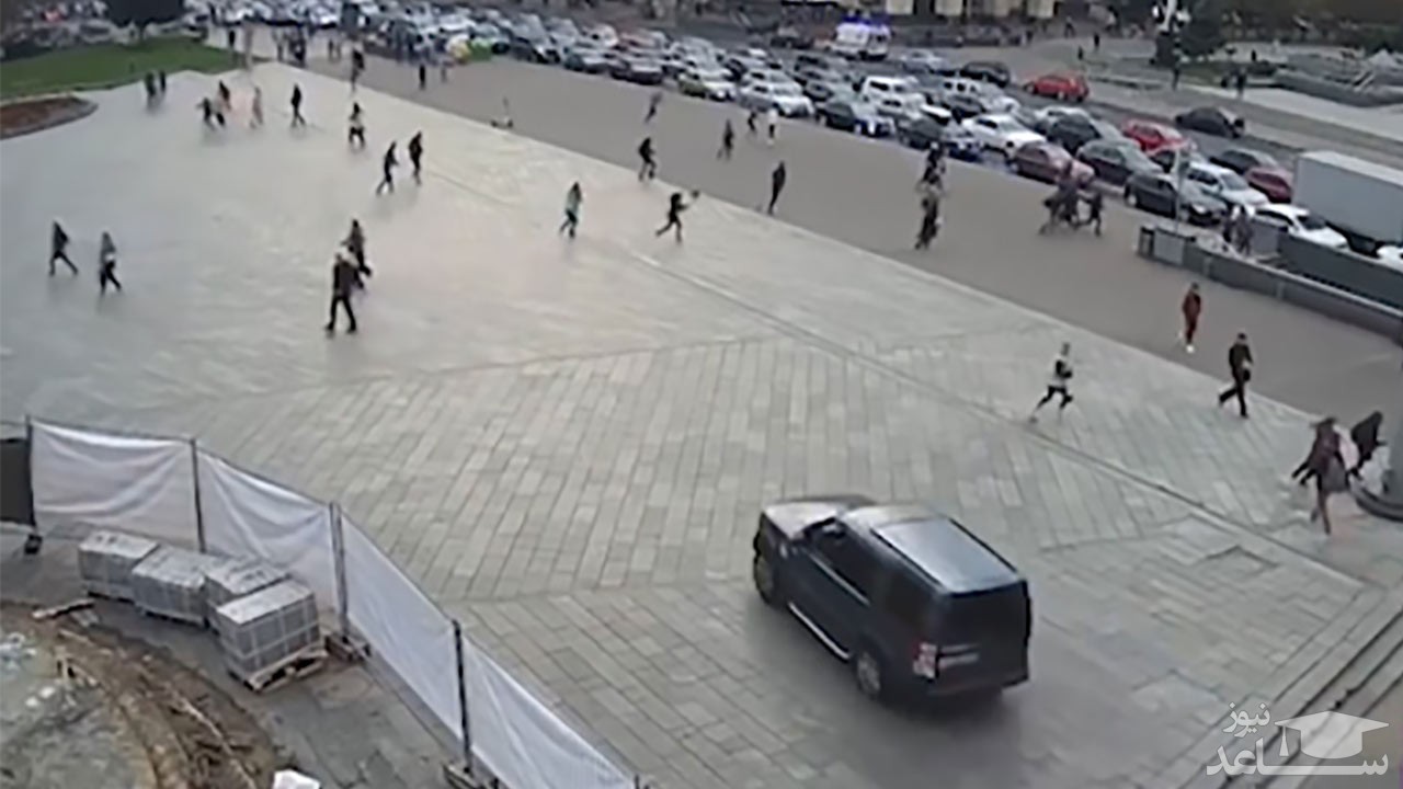 (فیلم) حمله‌ور شدن راننده شاسی بلند به عابران پیاده و خودروها