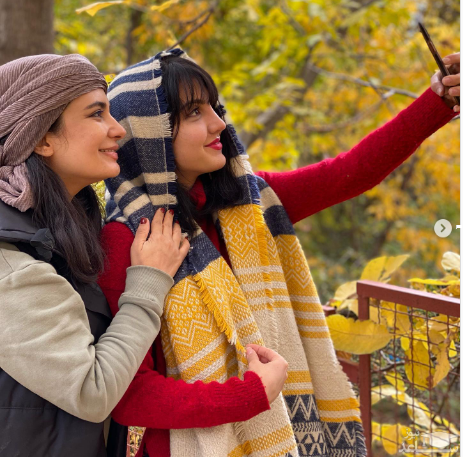 لیندا کیانی و دوستش