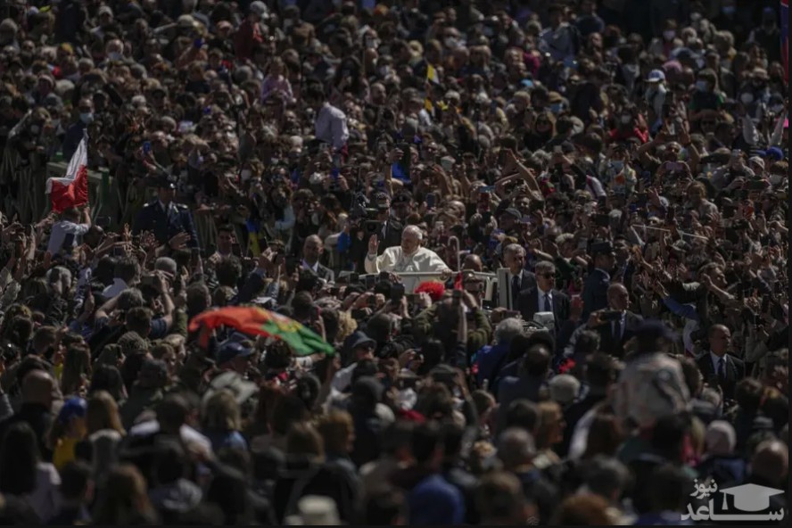 پاپ فرانسیس در مراسم آیینی" عید پاک" در میدان سن پترز واتیکان/ آسوشیتدپرس