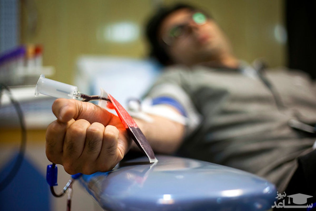 (فیلم) اظهارنظر عجیب درباره انتقال خون از مردان به زنان