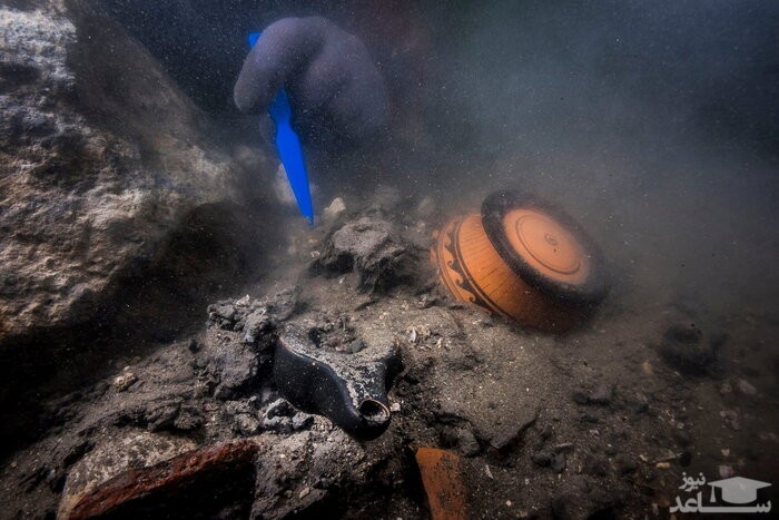 بقایای گورستانی در آب