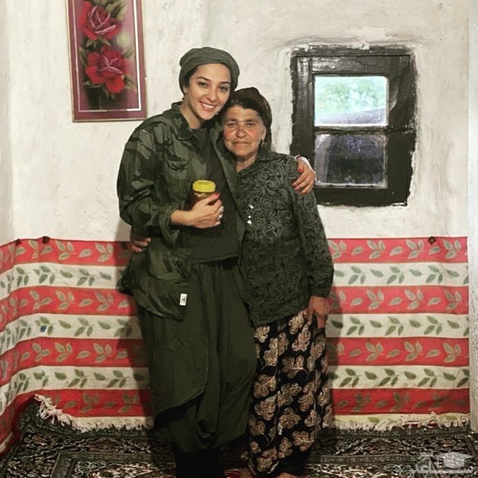 آناهیتا درگاهی