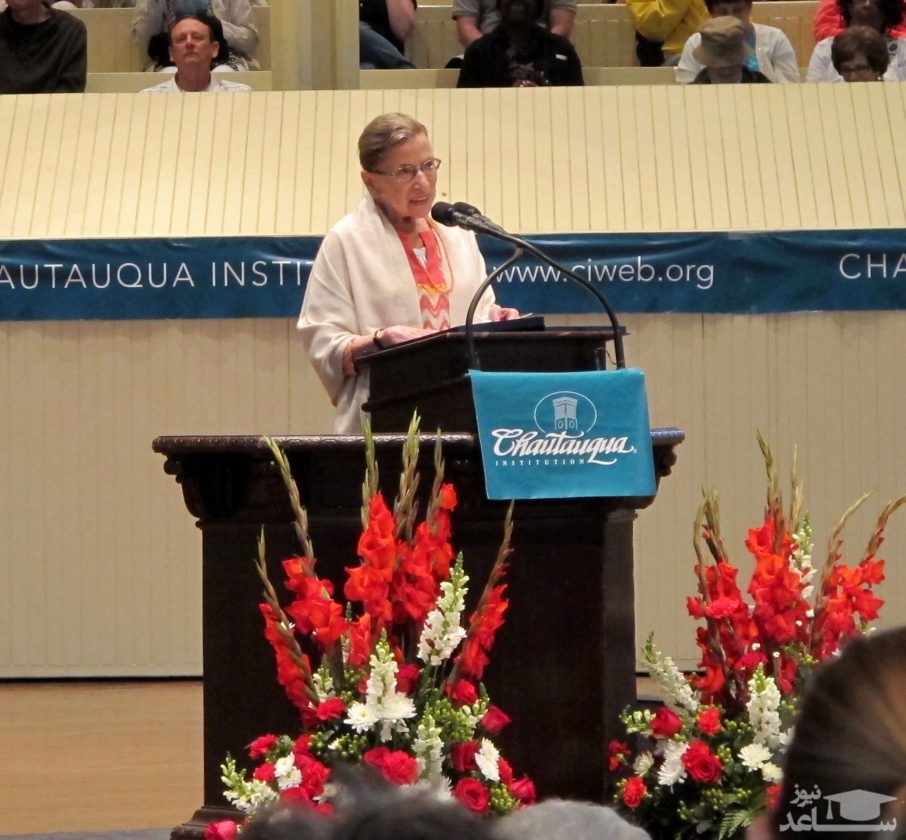 روث بادر گینزبرگ: یادبود در هیاهوی سیاست