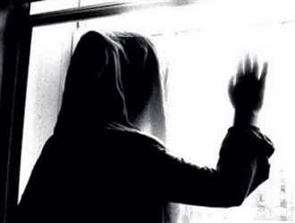 عشوه های ناهید مرا از خود بی خود کرد / زنم دلسوزانه کنارم ماند !