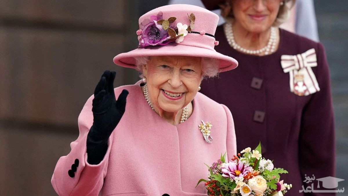 (فیلم) آماده سازی مجسمه مومی ملکه