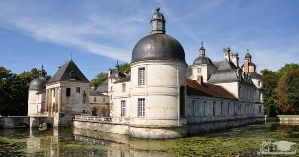 بازدید از Three Châteaux