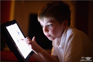 بازی با تبلت و موبایل چه آسیب هایی به سلامت تن و روان کودک میزند؟