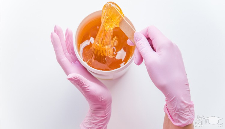 ظرف حاوی وکس