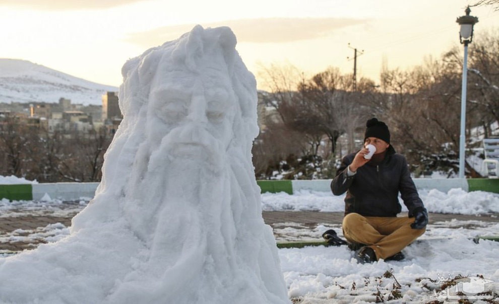 (عکس) مسابقه ساخت مجسمه‌های برفی در ائل‌گلی تبریز