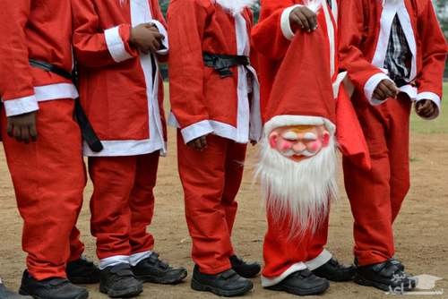 تشییع جنازه جورج بوش پدر، جشنواره بابانوئل‌ها، تزیین خانه‌ها در آستانه جشن کریسمس و ...