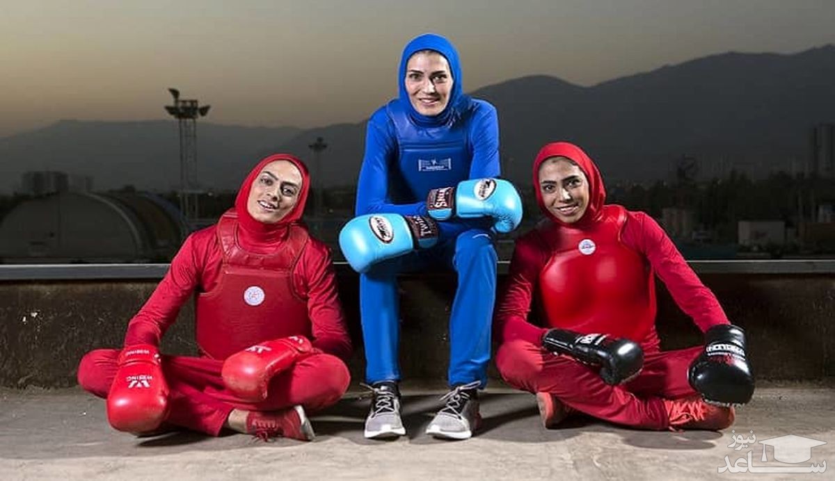 (فیلم) مراسم آشتی کنان خواهران منصوریان با پدر جنجال‌ آفرین