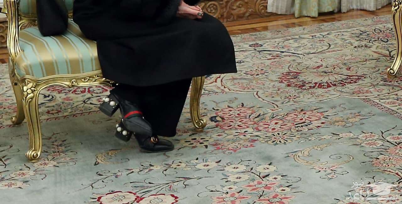 کفش های سفیر فلسطین