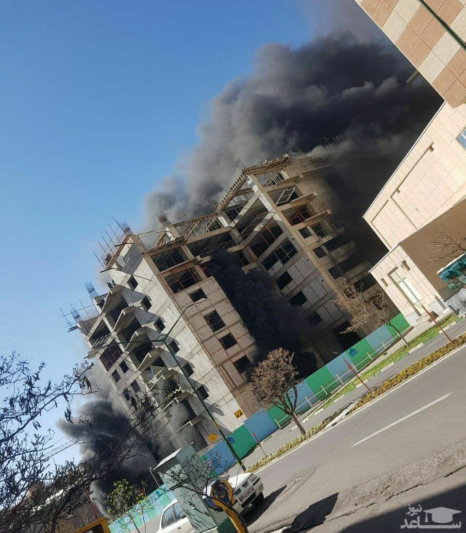 آتش سوزی در ساختمان نیمه کاره در شهرک رشدیه تبریز/ دود همه شهر را فرا گرفت