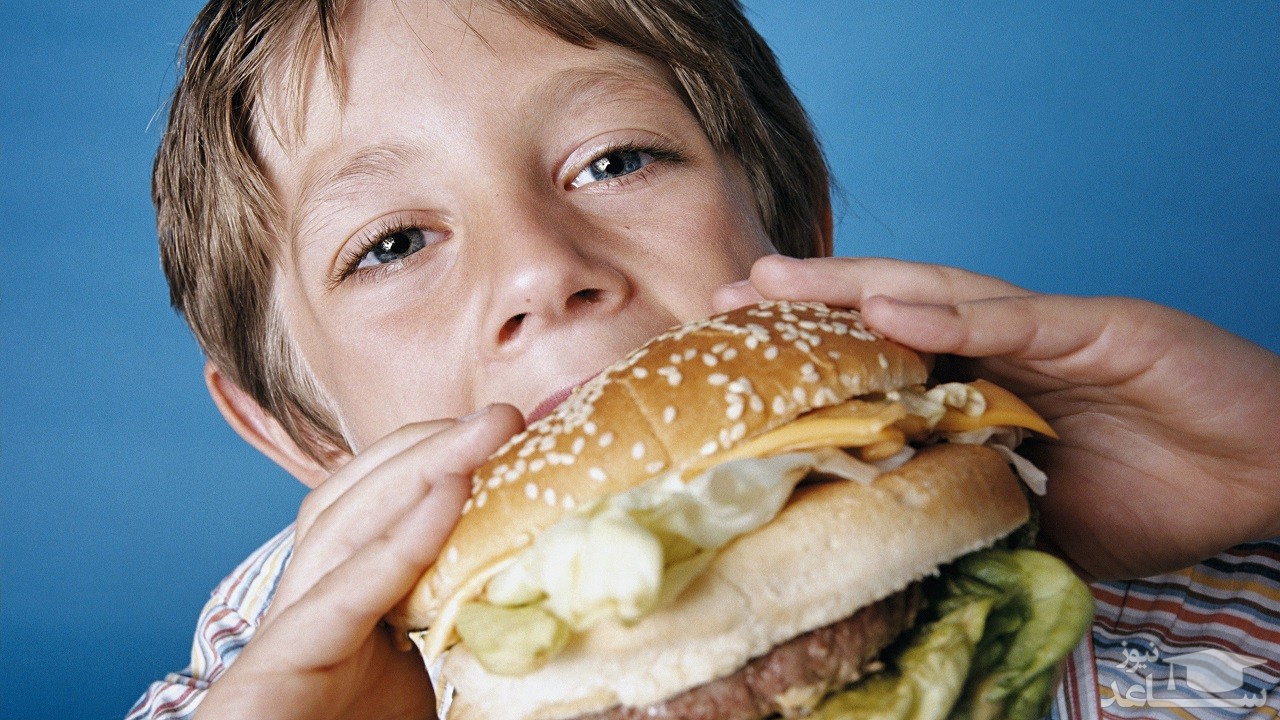 چرا کودکان فست فود و غذاهای ناسالم دوست دارند؟