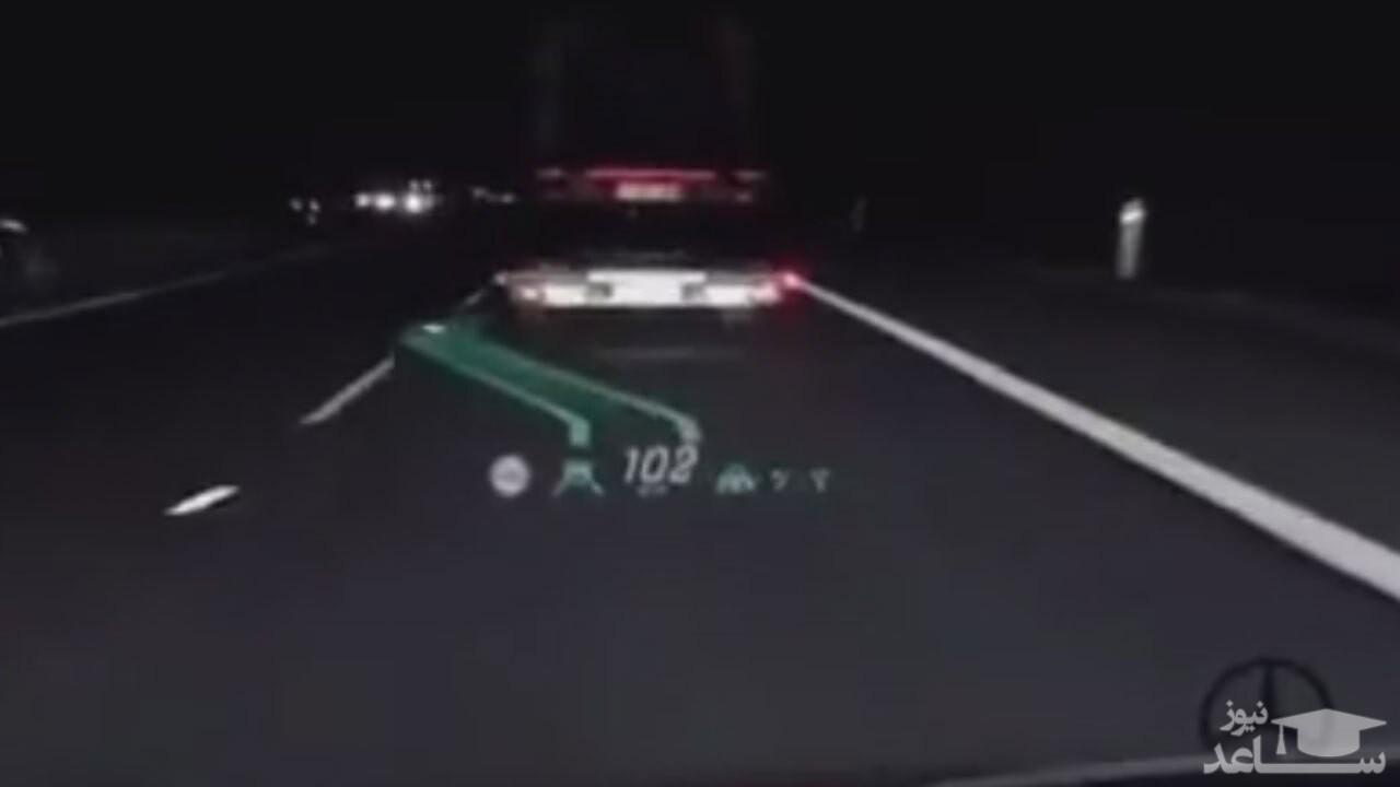 (فیلم) کاربرد خیره کننده سنسور‌های مرسدس بنز در هنگام سبقت