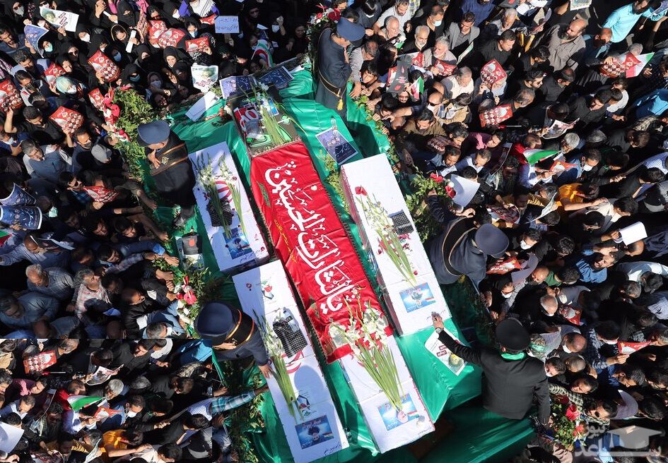 (عکس) تشییع شهدای حمله تروریستی به زائران حرم شاهچراغ(ع)