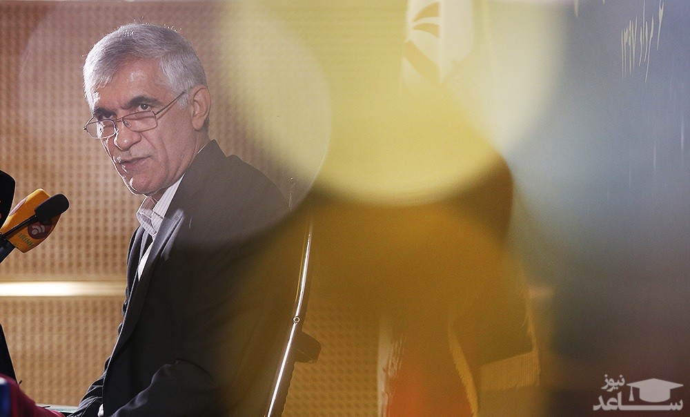 مجلس با مستثنی‌کردن شهردار تهران از قانون منع به‌کارگیری بازنشستگان مخالفت کرد