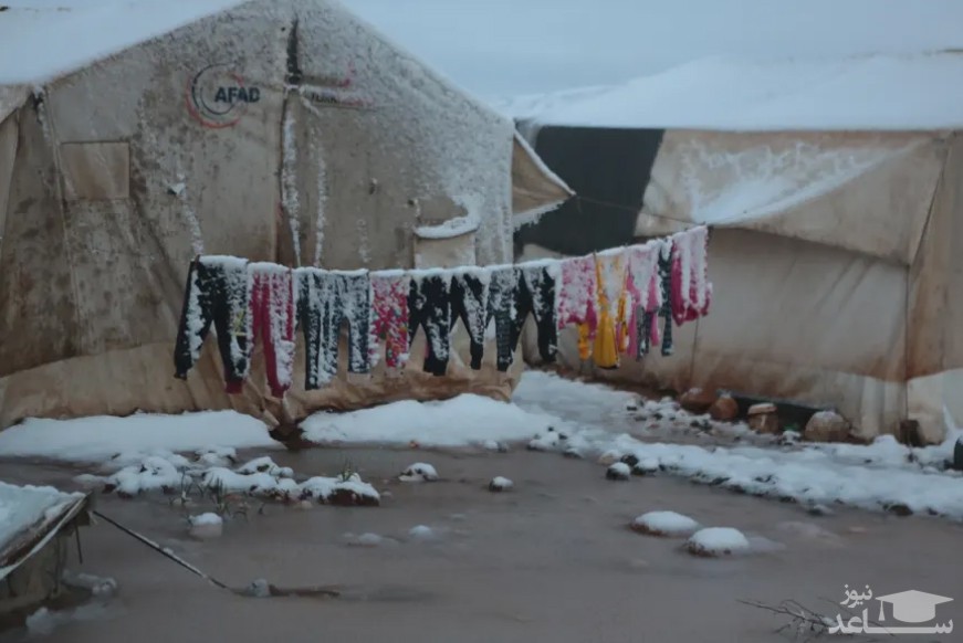 لباس های یخزده آوارگان جنگی در اردوگاهی در استان حلب سوریه/ خبرگزاری آناتولی