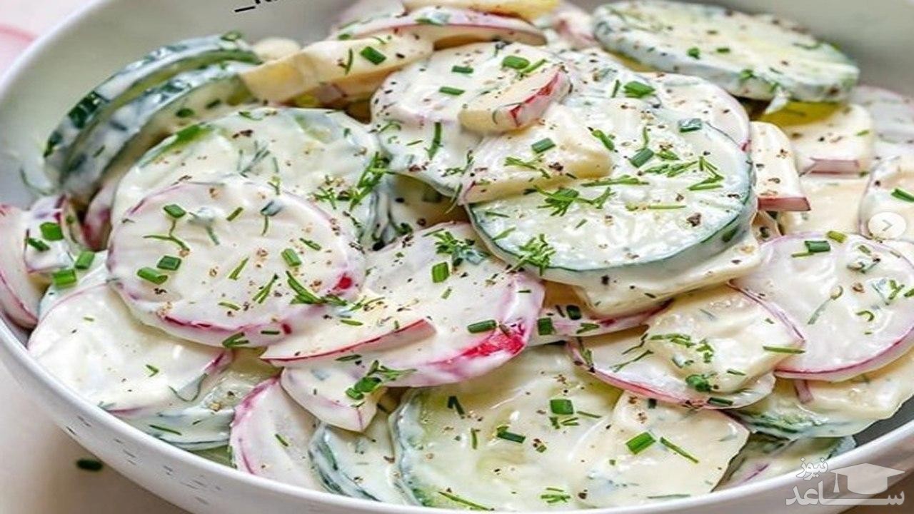 طرز تهیه سالاد خیار با پیازچه