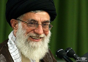 (فیلم) ماجرای مزاح رهبر انقلاب با سن آیت الله جنتی
