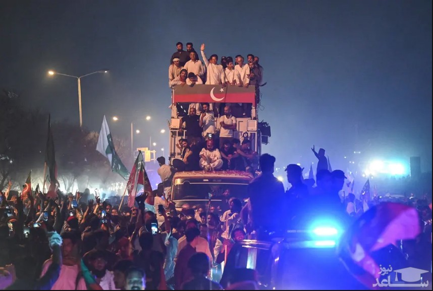 "عمران خان" نخست وزیر معزول پاکستان در اجتماع اعتراضی هوادارانش در شهر اسلام آباد/ خبرگزاری فرانسه