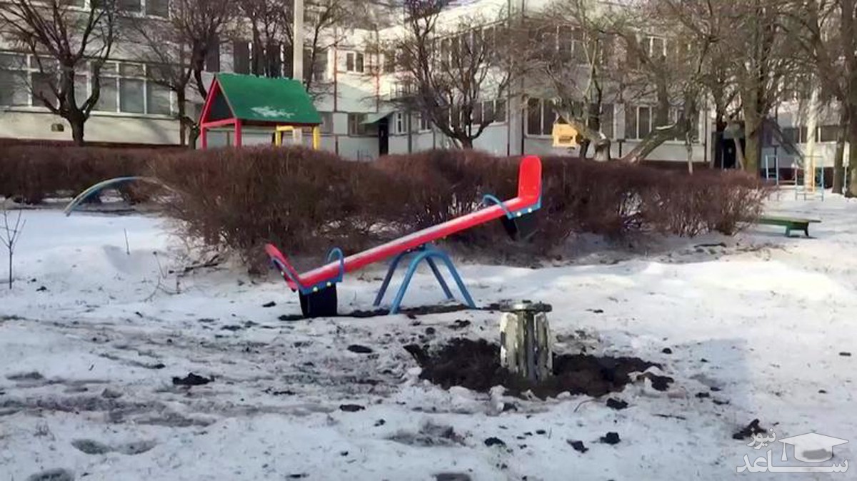 راکت منفجر نشده "گراد" روسیه در شهر " خارکیف" اوکراین/ رویترز