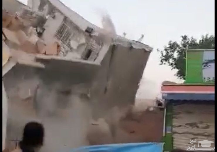  ویدئویی وحشتناک از ریزش و آتش سوزی ساختمان دو طبقه در تهران