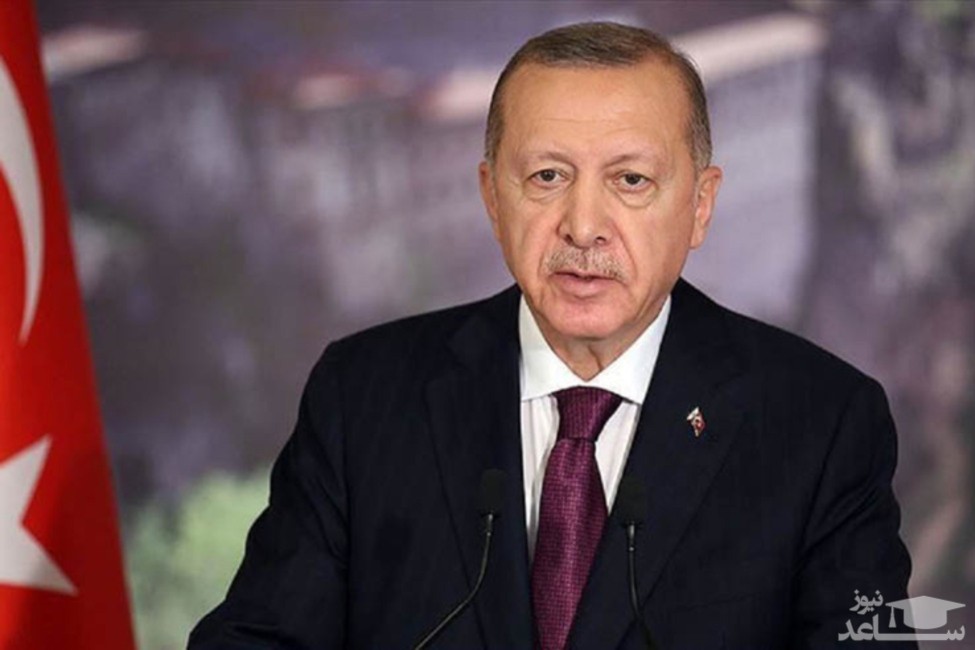 (عکس) حضور غیرمنتظره اردوغان و همسرش در سفره افطاری یک شهروند ترک