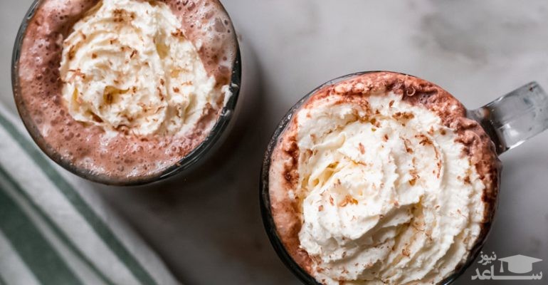 روش تهیه هات چاکلت خامه ای تمشک لذیذ