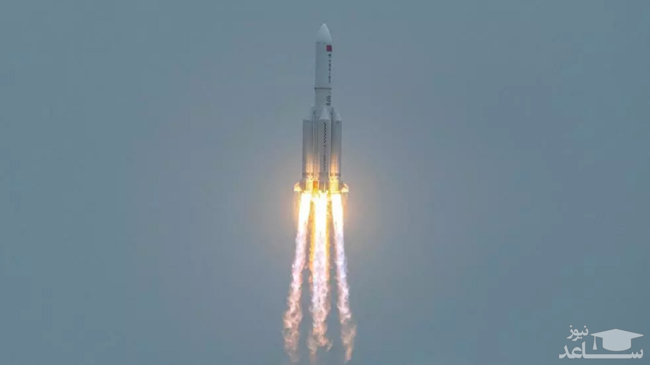 بقایای راکت چینی روی اقیانوس هند متلاشی شد