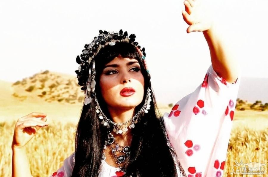 اولین بازیگر زن ایرانیِ بدون حجاب در جشنواره فجر +فیلم