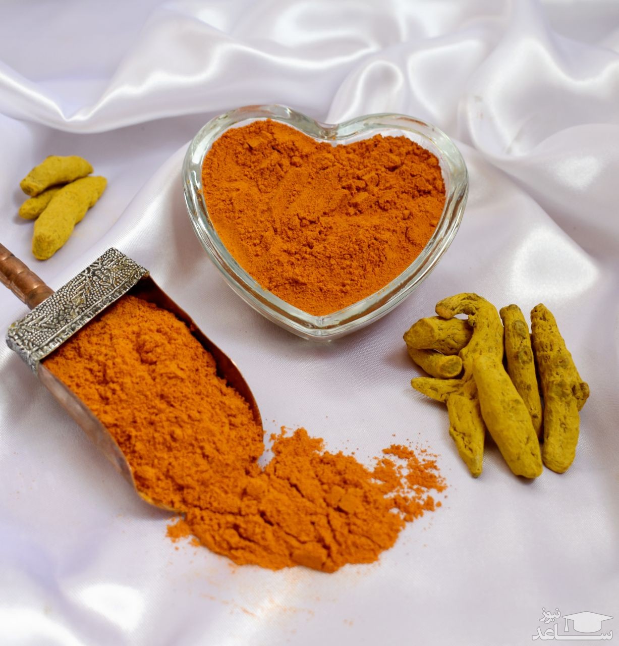 زردچوبه ی درسته و پودرشده