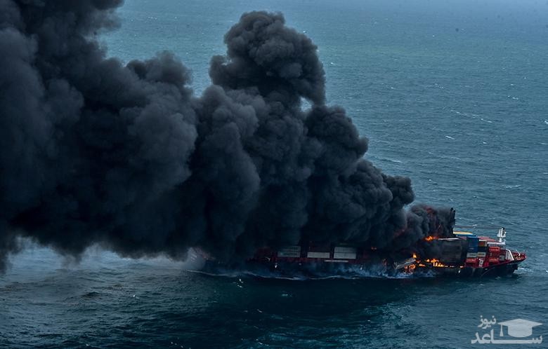 آتش سوزی کشیتی باری