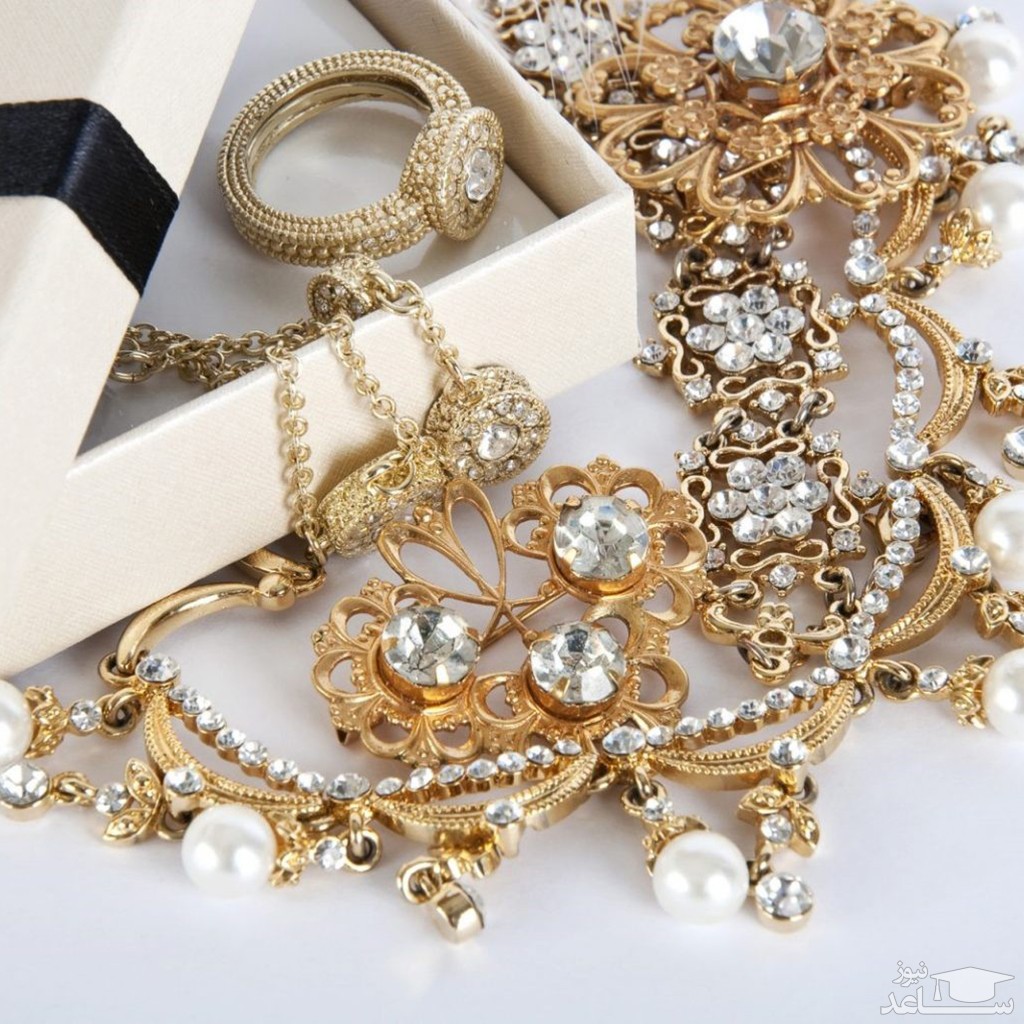 9 نکته برای استفاده از جواهرات طلا در استایل خود