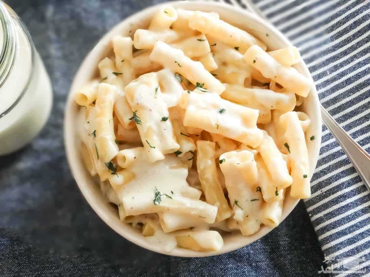 طرز تهیه ماکارونی شیر