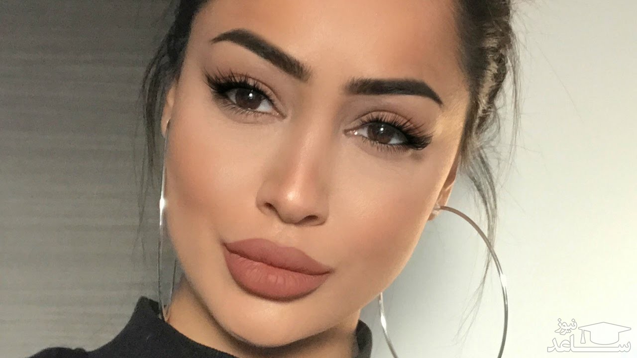 کلیپ آموزشی کانتورینگ صورت برای برجسته کردن گونه و لب