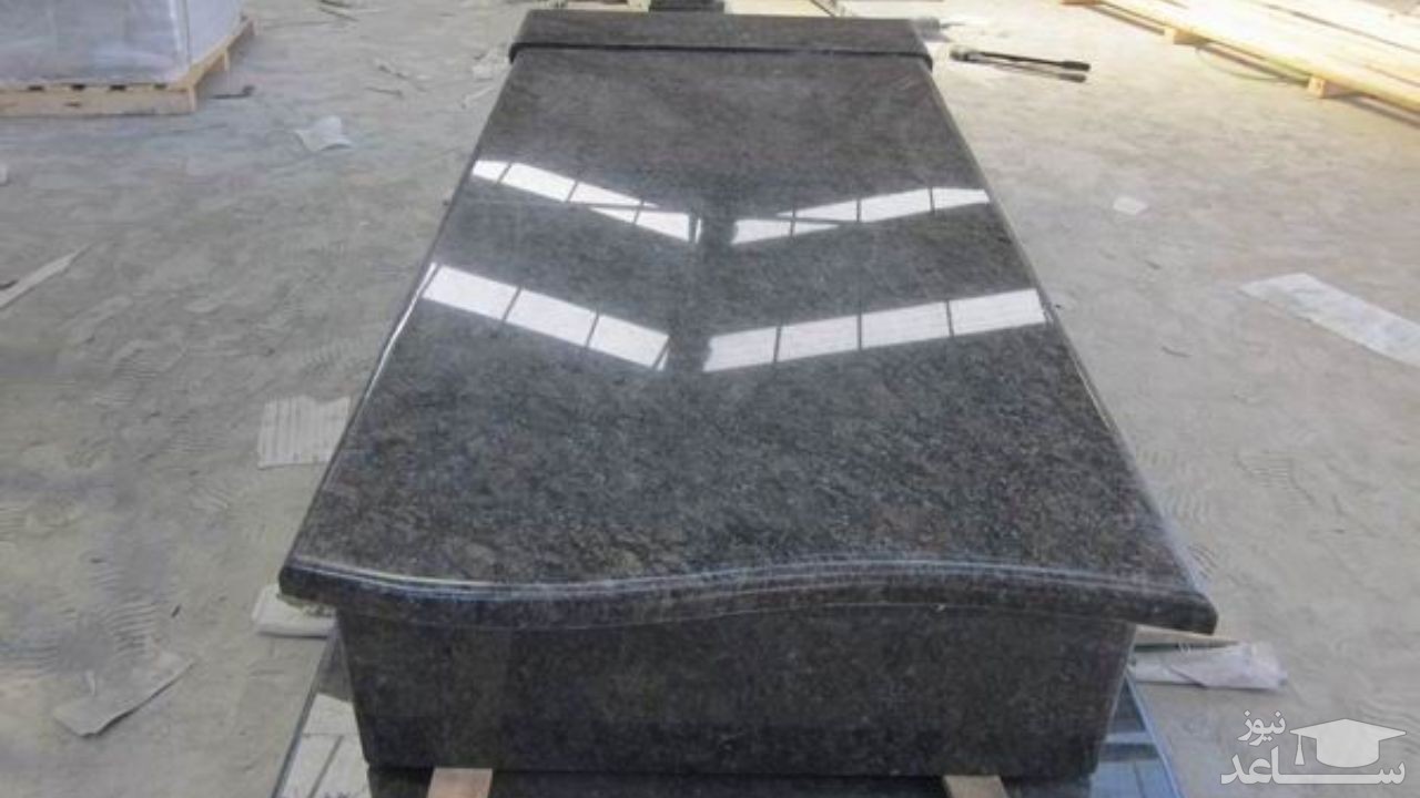 عجیب ترین و غم انگیزترین سنگ قبر جهان برای کودکی که به قتل رسید