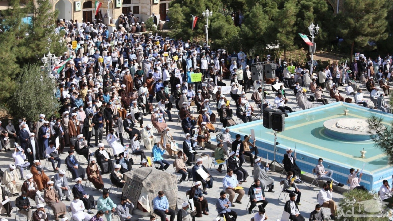 (تصاویر) تجمع حوزویان و مردم قم در اعتراض به جنایات آل سعود