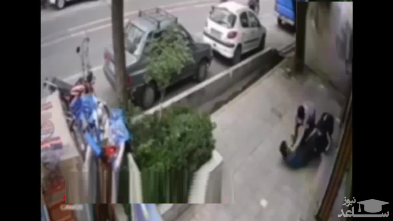(فیلم) زورگیری خشن از یک مرد میانسال در اتوبان ستاری تهران