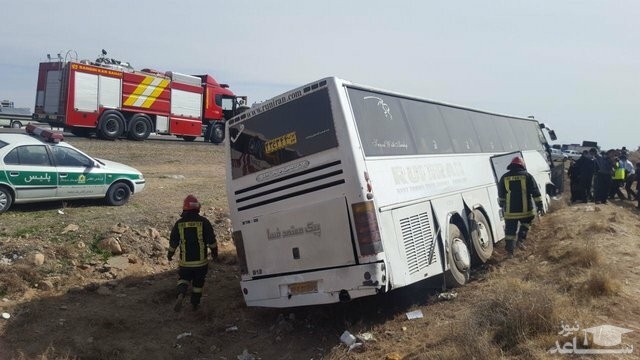 واژگونی اتوبوس در جاده شیراز - مرودشت